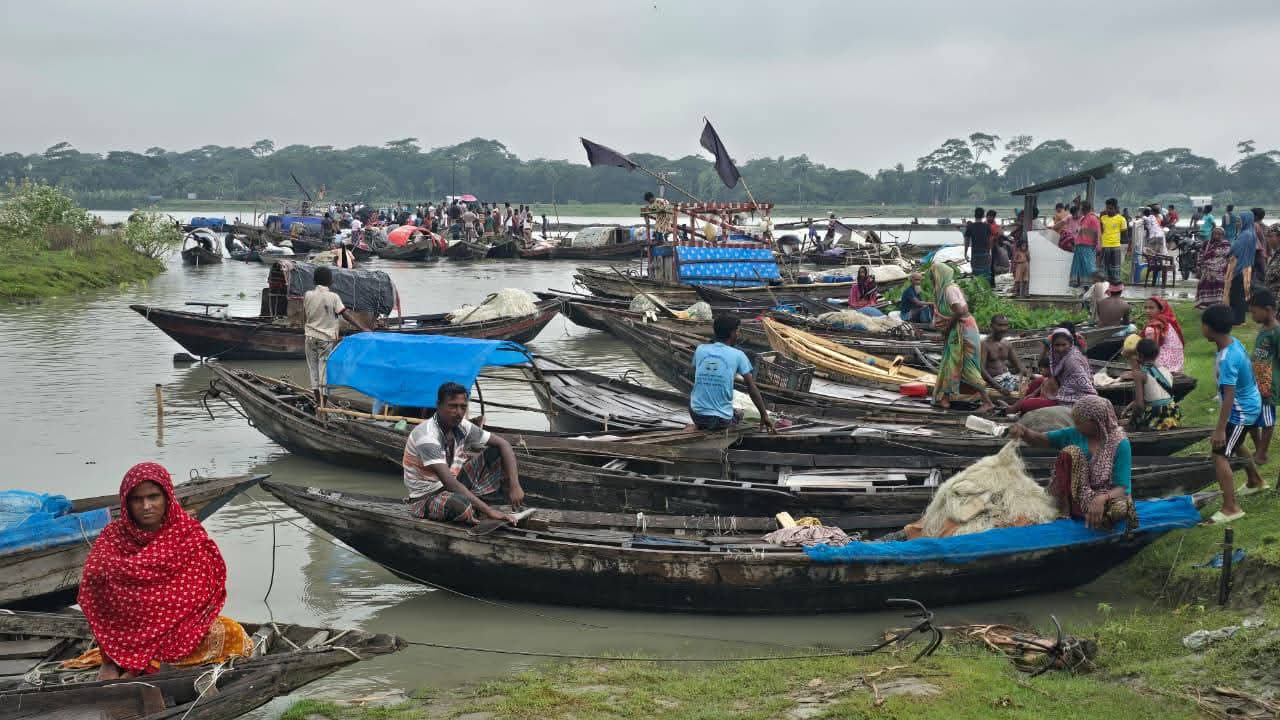 ব্যতিক্রর্মী উদ্যোগে প্রকৃত জেলে শনাক্তের কার্যক্রম উপজেলা প্রশাসন: আবুজর মো. ইজাজুল হক
